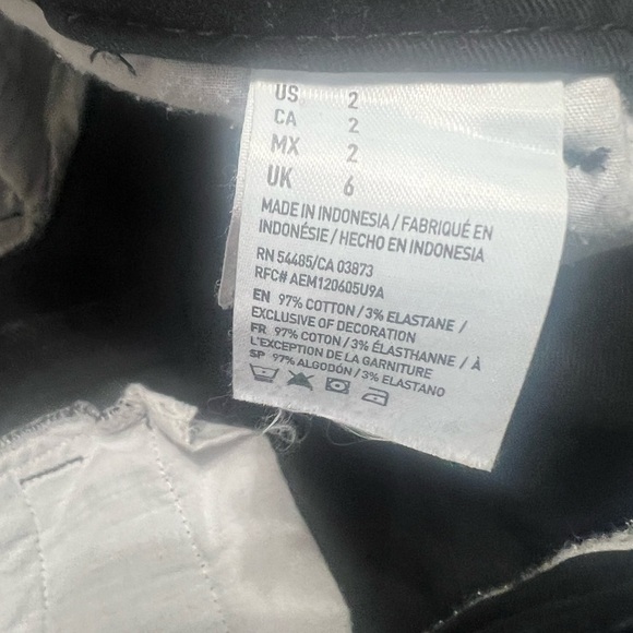 American Eagle Outfitters Black Women's Shorts - Picture 7 of 7